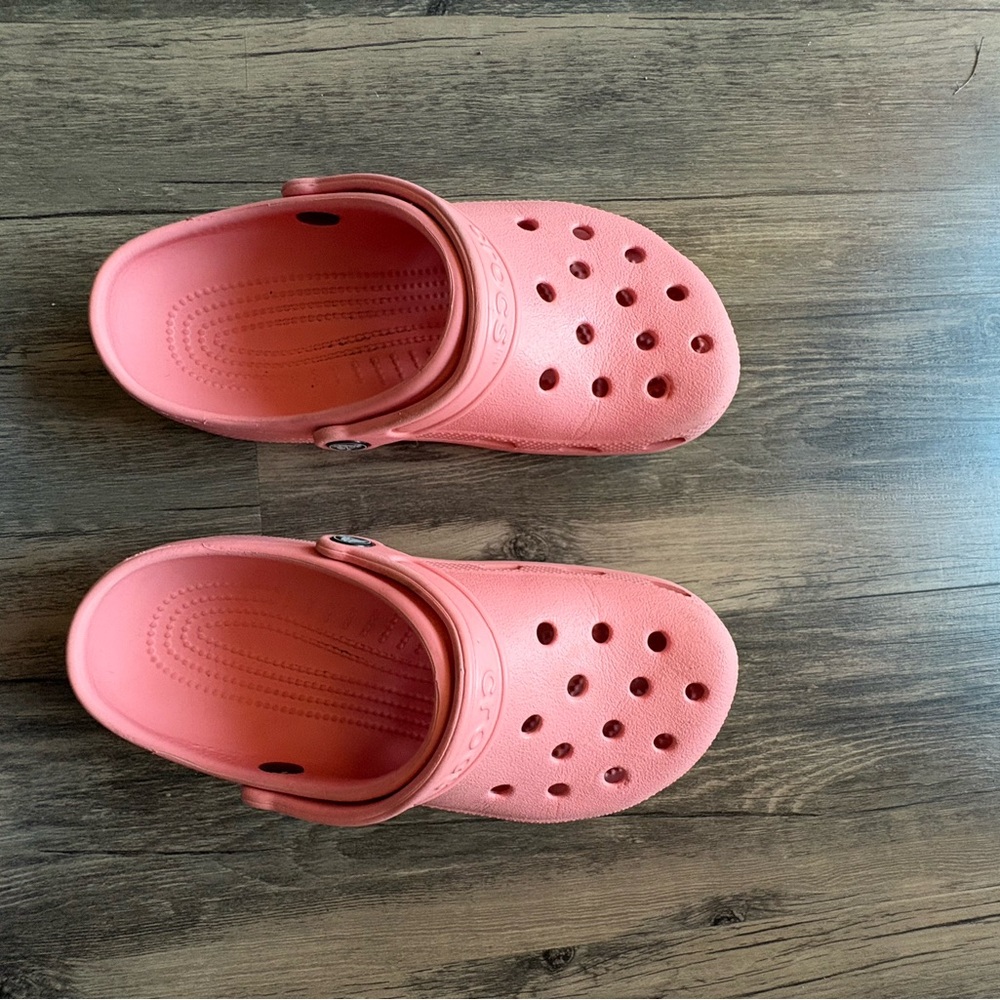 Crocs Grapefruit Classic Crops